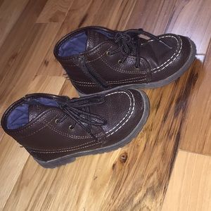 Boys size 12 zip up boots